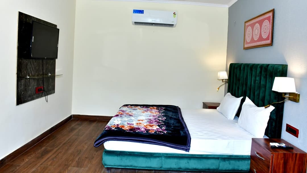 mayank resort